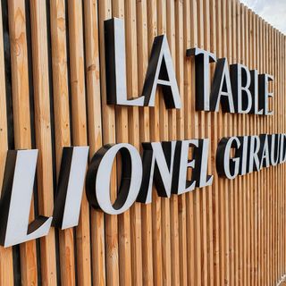 La Table Lionel Giraud - 1