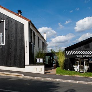 Bistro Là-Haut - 10