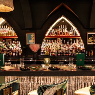Siren Social Club - 1