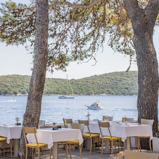 LD Restaurant - 5