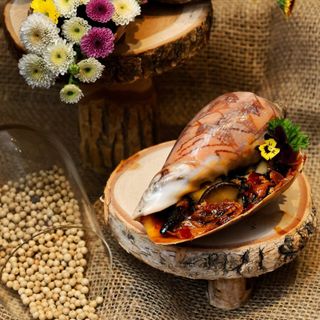 Bà Cô Lốc Cốc - 0