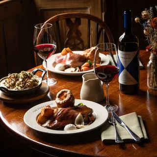 The Abbey Inn - 11