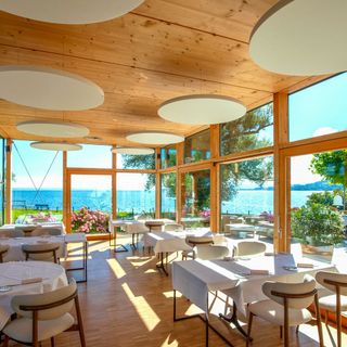 Villa am See by Sandro Lüthi - 2