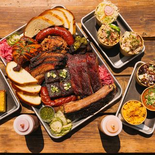 Golden Horseshoe Barbecue - 3