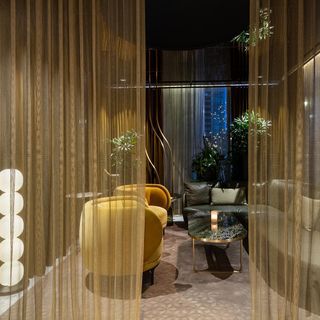 The Lobby Lounge & RawBar - 8