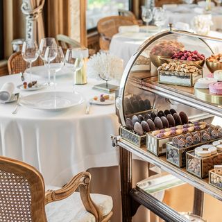 Le Restaurant des Rois - La Réserve de Beaulieu - 13