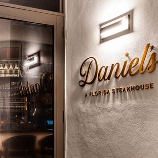 Daniel's, A Florida Steakhouse - 5